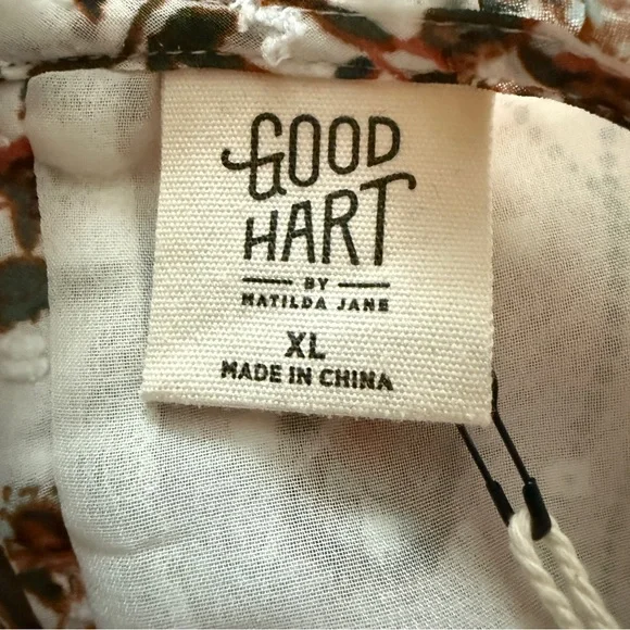 Elegant Floral Ruffle Blouse - Cream and Brown - Picture 4 of 4